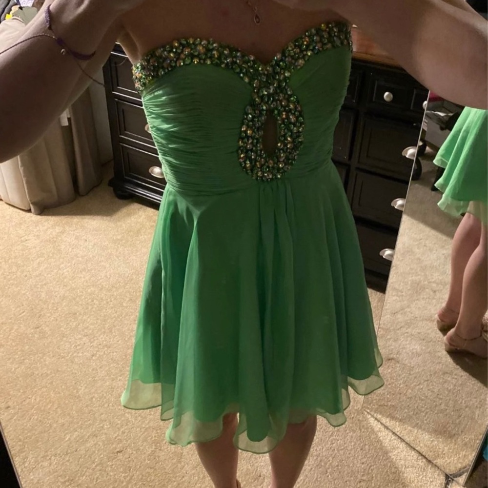 Sherri hill dress.
